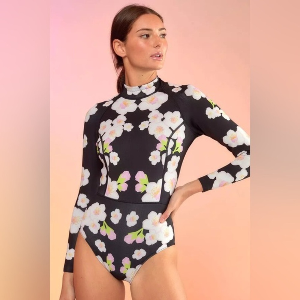 Cynthia Rowley Black Pink Cherry Blossom Neoprene Surf Long Sleeve Wetsuit